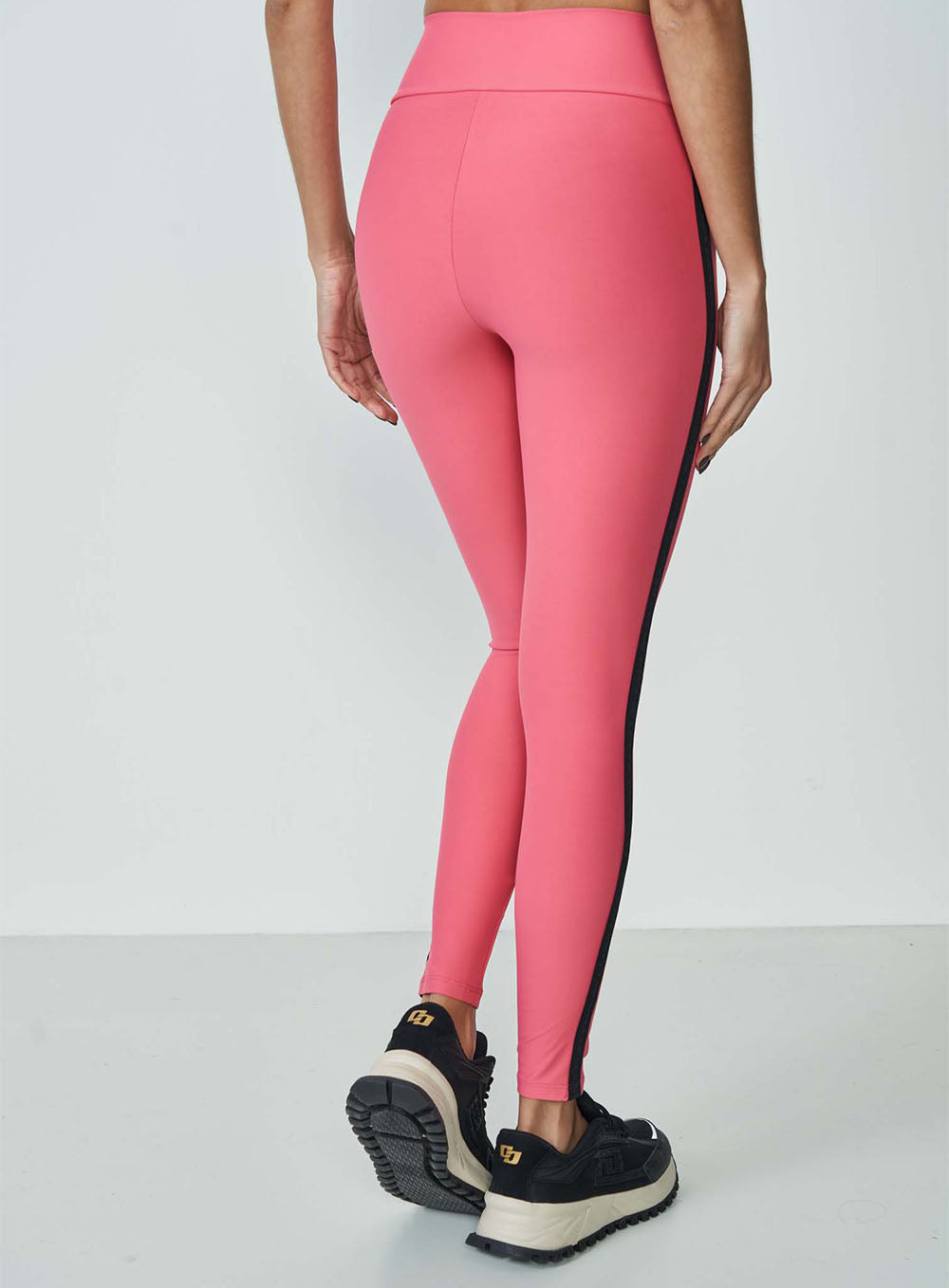 Calça Legging Colcci Sport Detalhe Lateral