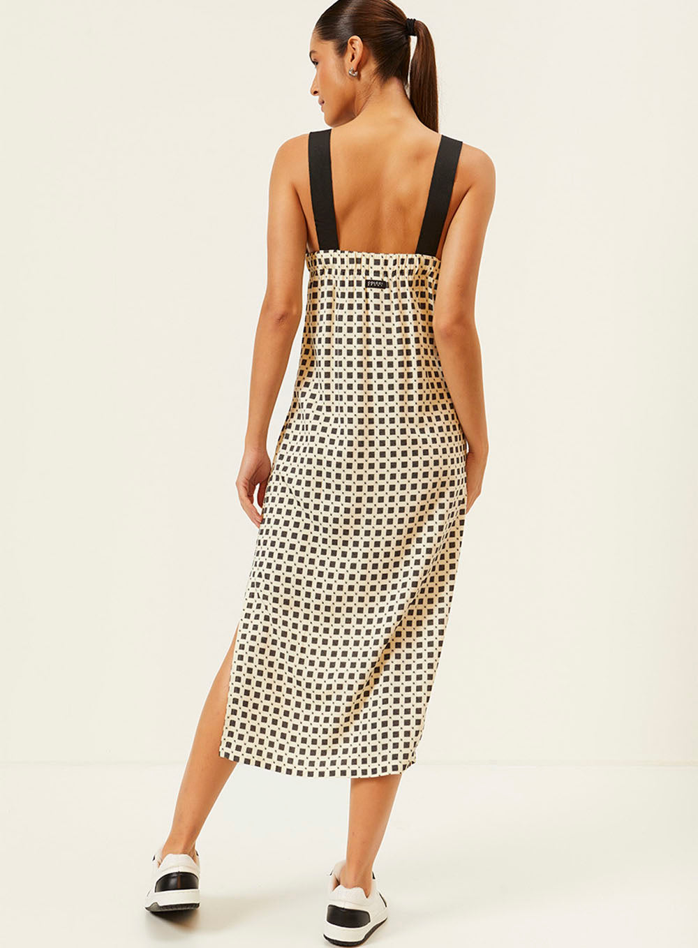 Vestido Colcci Sport Midi Sport Loose